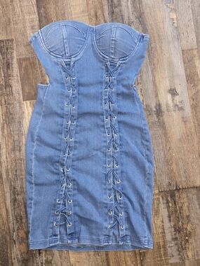 Strapless Lace-Up Denim Dress - Blue